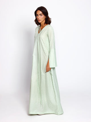Breathable cotton kaftan with V neckline and wide sleeves